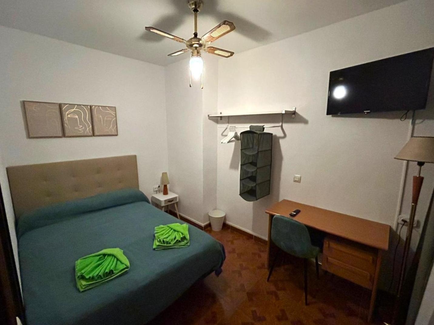 Habitaciones Figueroa Madrid Buitenkant foto