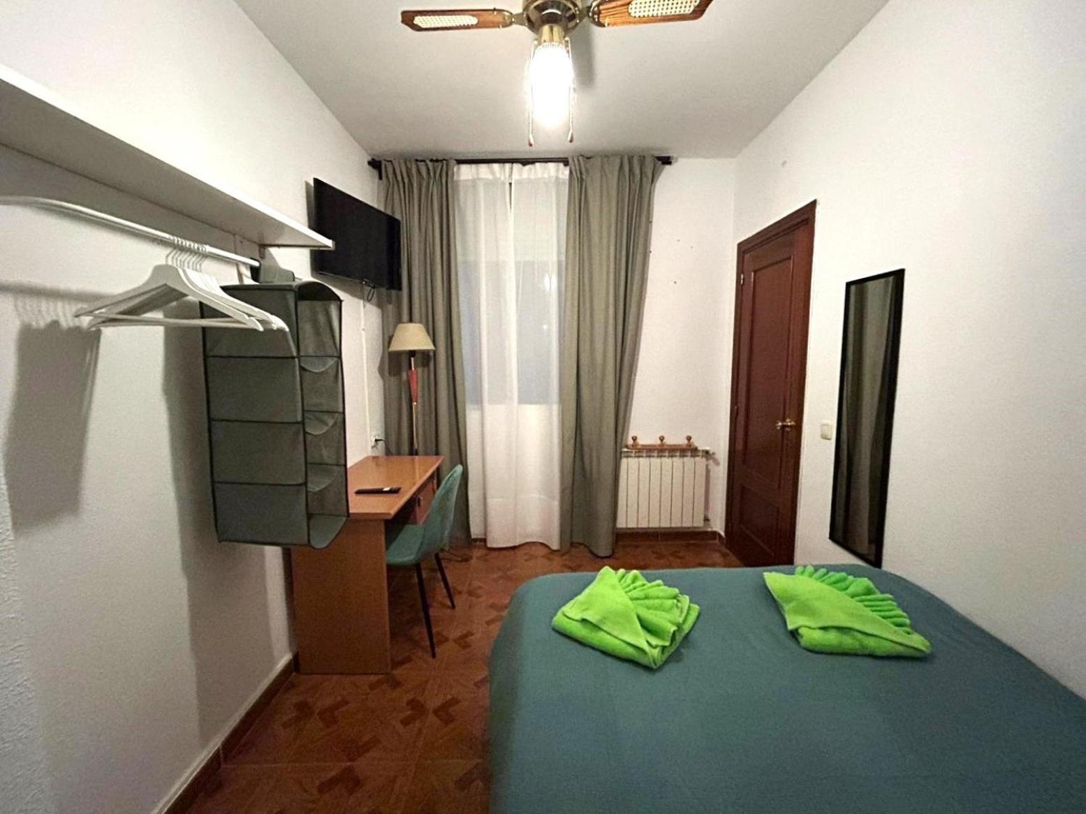 Habitaciones Figueroa Madrid Buitenkant foto